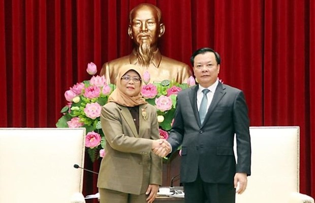 Hanoi eyes stronger cooperation with Singaporean partners