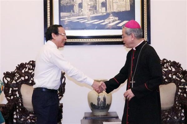 HCM City's Party Secretary extends congratulations to new President of Catholic Bishops’ Conference