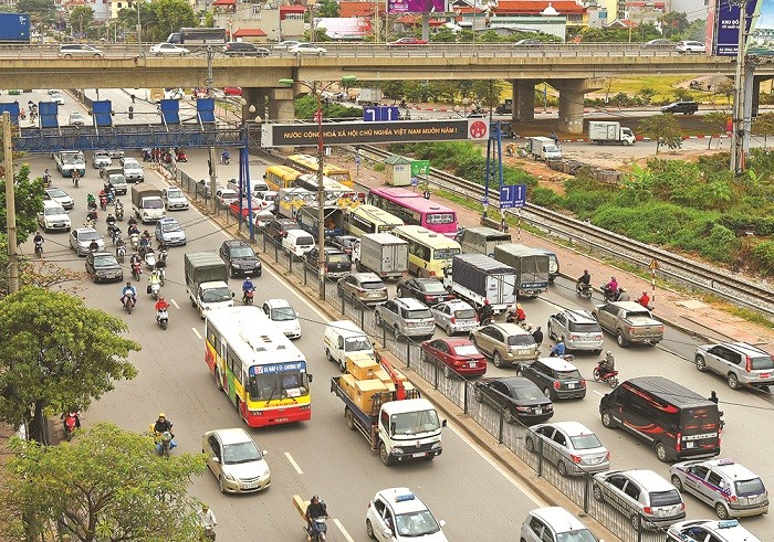 Hanoi to set up 100 automatic toll stations for cars entering city