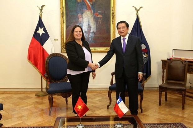 CPV delegation pays working trip to Chile