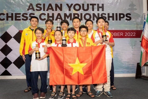 Young chess masters top Asian championships
