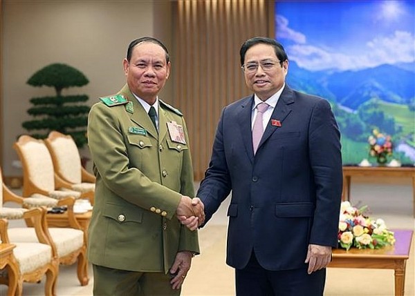 PM Pham Minh Chinh receives Lao Deputy PM and Minister of Public Security
