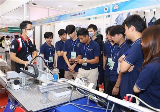 Exhibition displays Hanoi's key industrial products