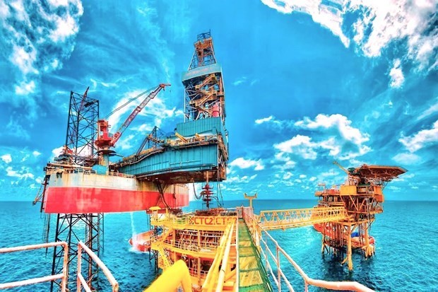 Vietnam-Russia oil and gas joint venture welcomes first oil flow from Ca Tam field's second rig
