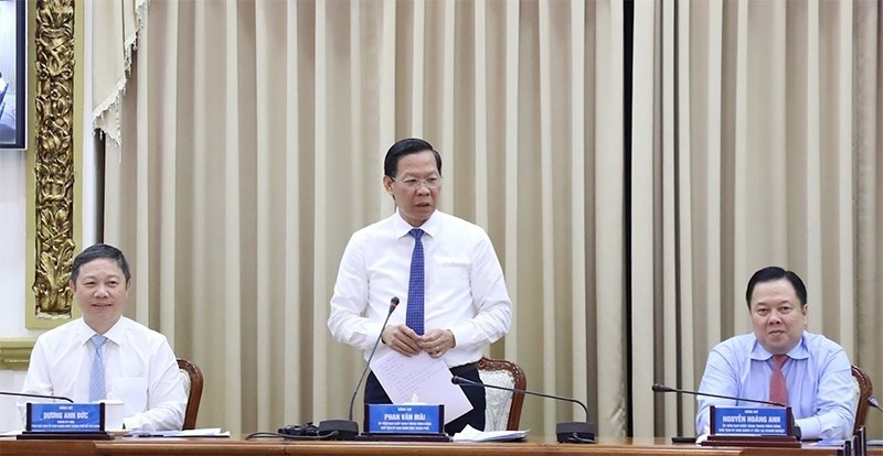 HCM City launches information system for handling administrative procedures. Chairman of the municipal People’s Committee Phan Van Mai noted. (Source: hcmcpv)