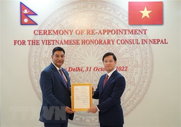 Ambassador to India, Nepal and Bhutan  appointed honorary consul in Nepal. (Source: VNA)