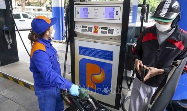 Petrol prices record third consecutive increase