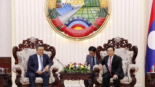 Lao Prime Minister pledges support for Hanoi-Vientiane cooperation