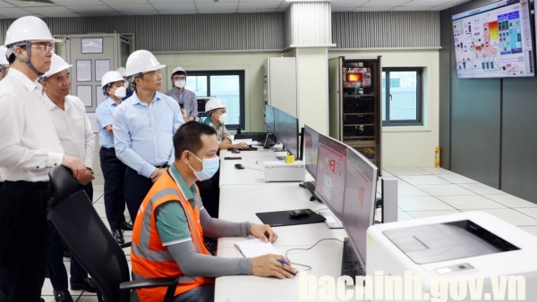 Bac Ninh's high-tech waste incineration power plants for energy generation near operation