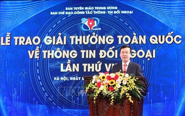 Politburo member and permanent member of the Party Central Committee’s Secretariat Vo Van Thuong speaks at the event. (Source: VNA)