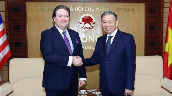 Minister of Public Security To Lam receives US Ambassador Marc Knapper