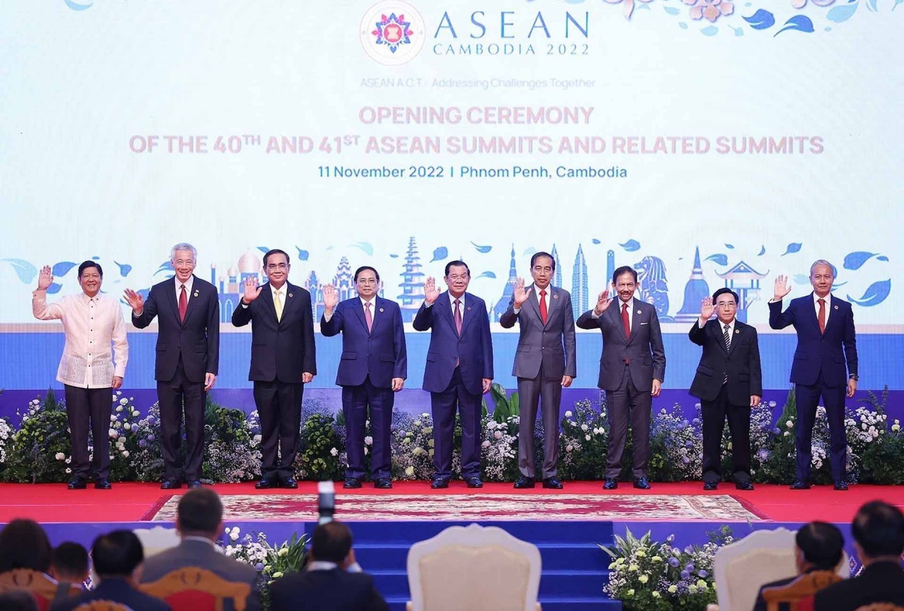 ASEAN Summits: Vietnam’s contribution to regional development processes applauded