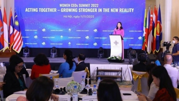 Vice President Vo Thi Anh Xuan attends Women CEOs Summit 2022