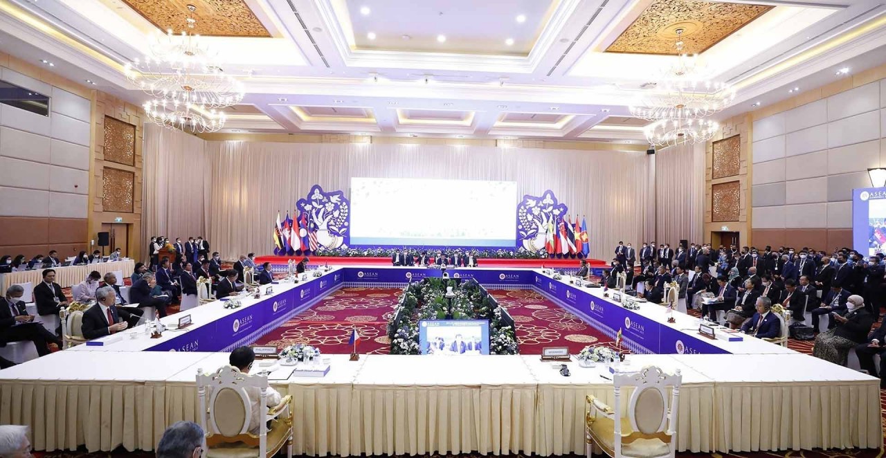 40th ASEAN Summit: For a united and self-reliant ASEAN Community