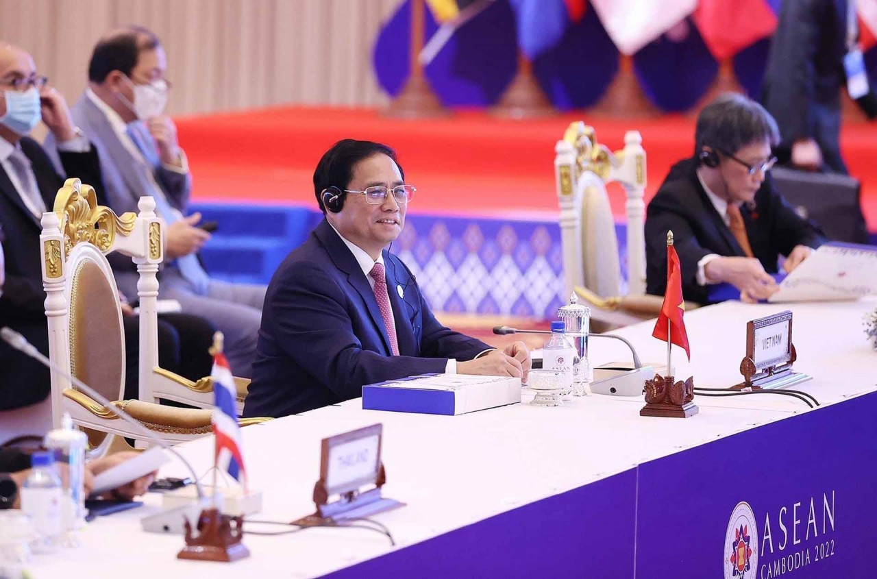 40th ASEAN Summit: For a united and self-reliant ASEAN Community