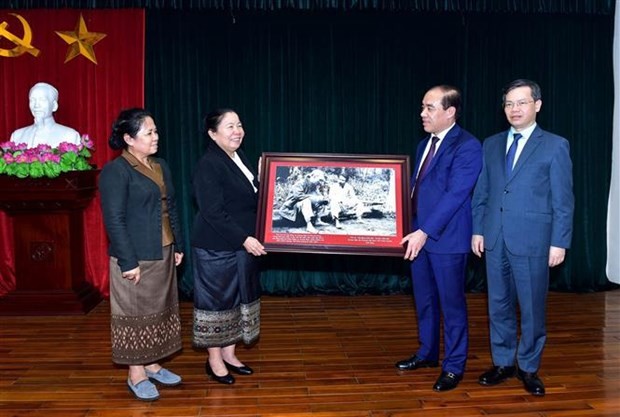 Tuyen Quang seeks to foster ties with Lao localities