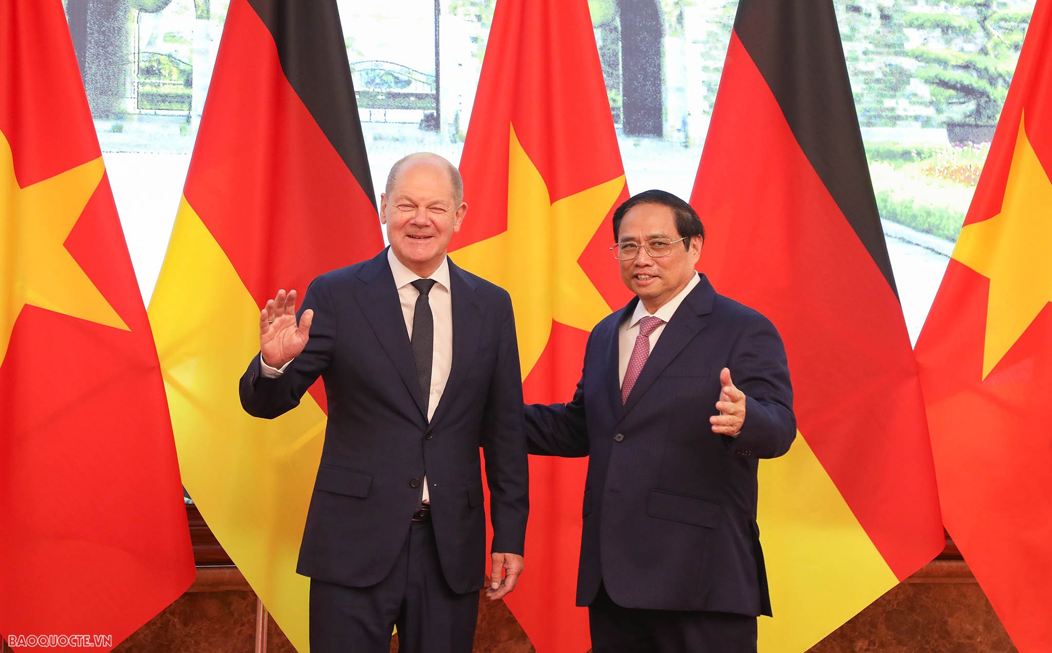 Review on external from Nov. 7-13: German Chancellor’s visit to Vietnam, Prime Minister's busy week in Cambodia