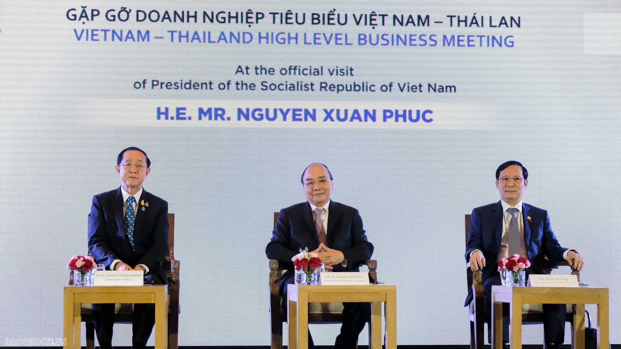 President attends Vietnam-Thailand High-Level Business Meeting