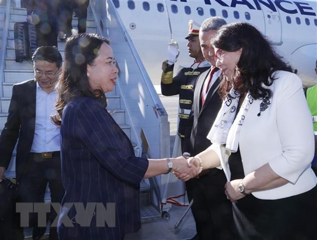 Vice President Vo Thi Anh Xuan arrives in Tunisia for 18th Francophonine Summit
