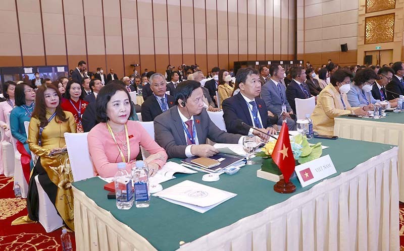 Vietnam's NA to make efforts for commitments, resolutions passed at AIPA-43