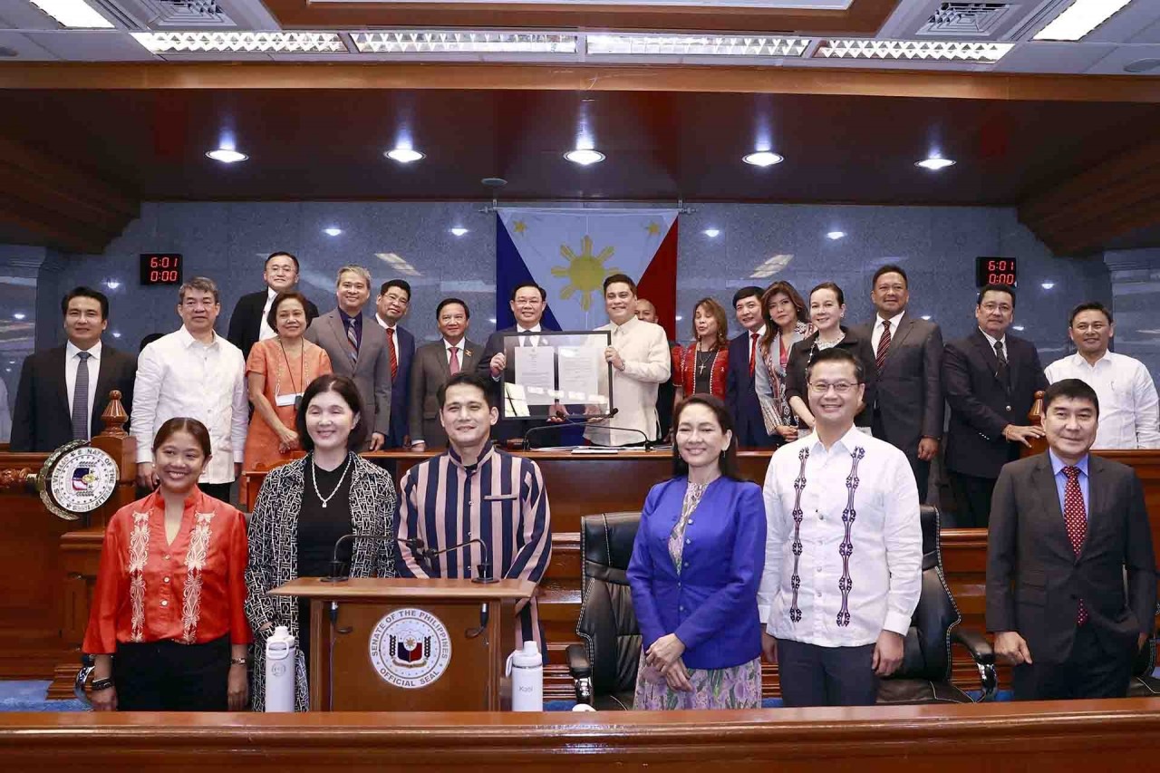 Philippine Senate passes resolution on strengthening parliamentary ties with Vietnam