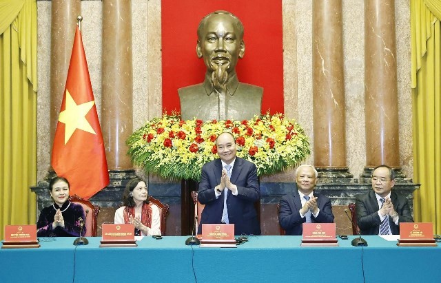 President hosts delegates to WPC's 22nd Assembly in Hanoi President hosts delegates to WPC's 22nd Assembly in Hanoi