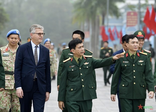 UN official visits Vietnam Department of Peacekeeping Operations