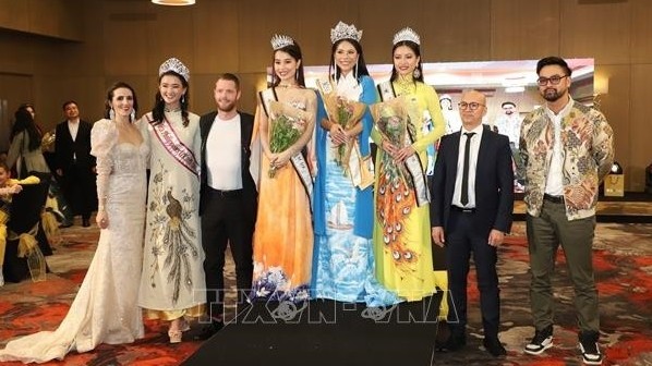 Vietnamese culture promoted in UK, highlight of show Miss Ao Dai Vietnam UK 2022 contest