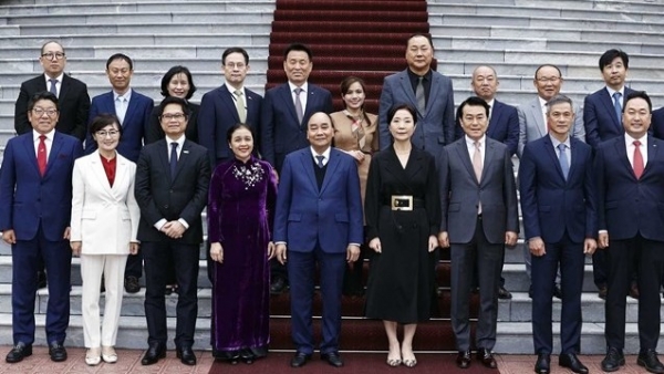 President Nguyen Xuan Phuc met representatives from organisations of Koreans in Vietnam