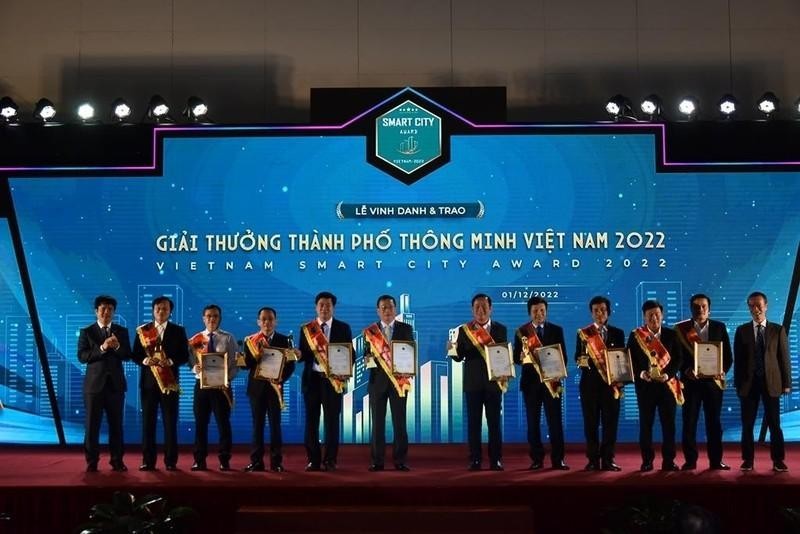 The central city of Da Nang has been granted the Best Vietnamese Smart City Award (2022) for the third time. (Photo: NDO)