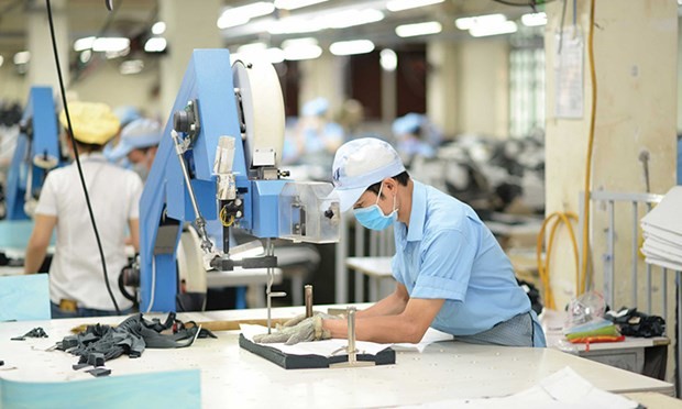 Enterprises in the textile, garment and footwear industries are facing difficulties on a variety of fronts, including a reduction in export orders. (Source: VNA)