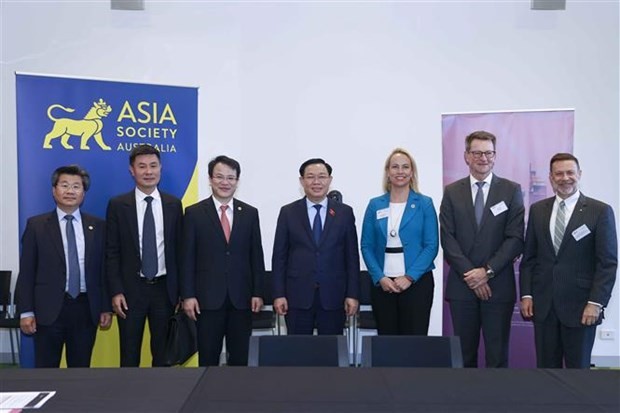 NA Chairman attended Vietnam-Australia economic cooperation forum in Melbourne