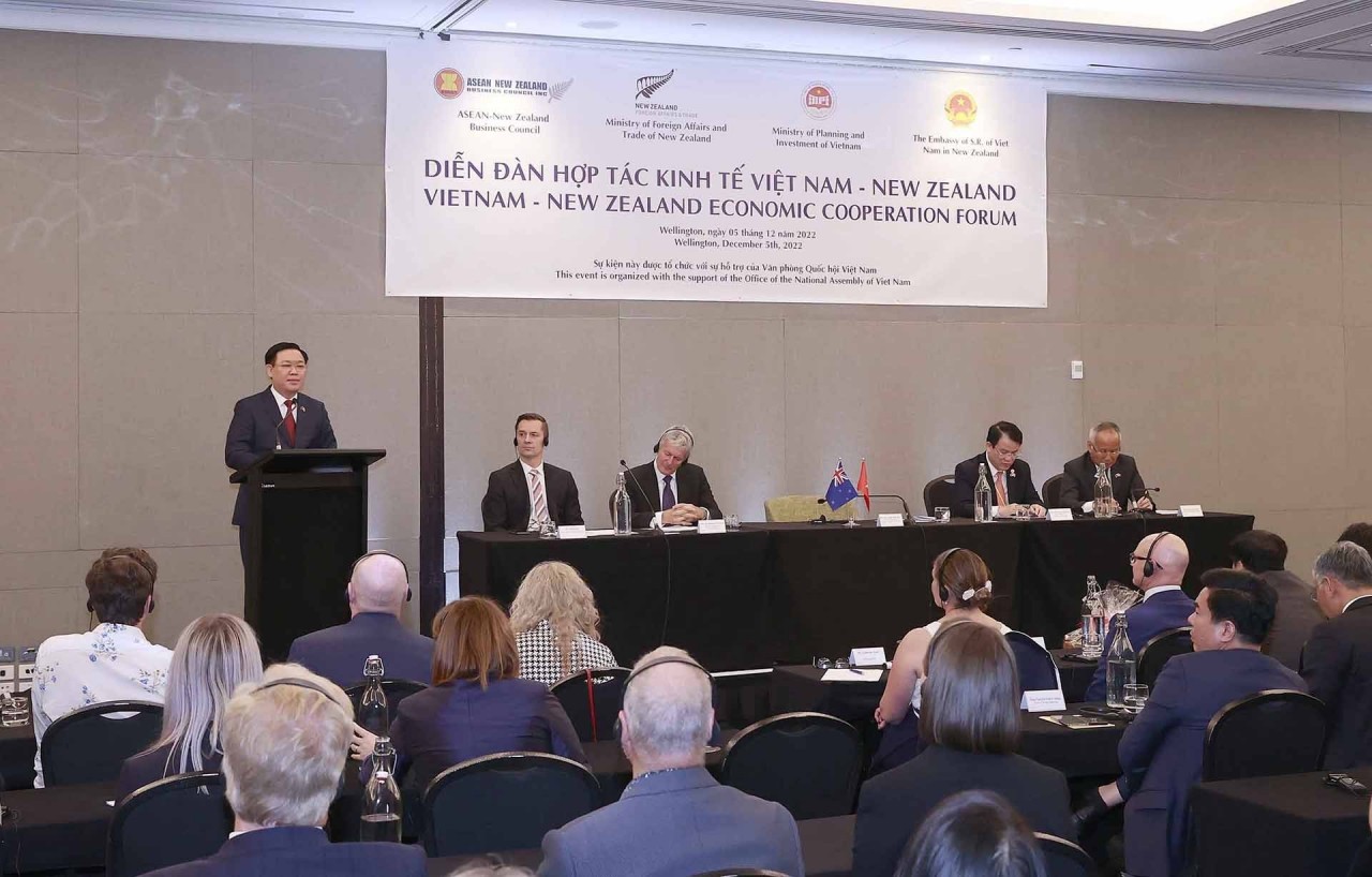 NA Chairman attended Vietnam-New Zealand economic cooperation forum in Wellington