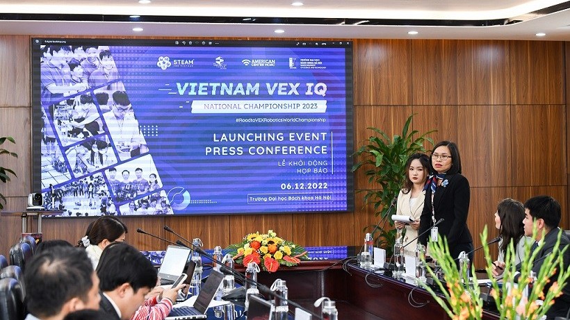 Vietnamese Announcements of the Vietnam VEX IQ National Championship 2023