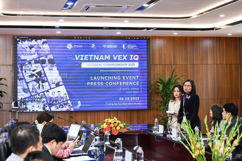 Vietnamese Announcements of the Vietnam VEX IQ National Championship 2023