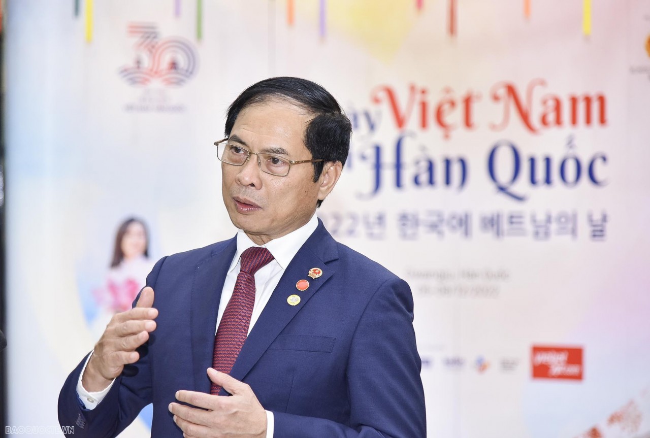 Vietnam - RoK relations to flourish even more across all fields: Foreign Minister
