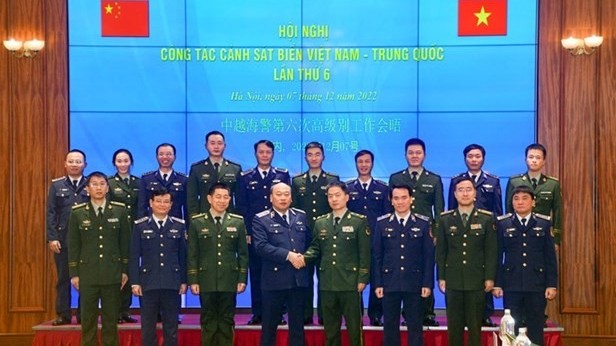 Vietnamese, Chinese coast guards held talks on cooperation in maritime law enforcement