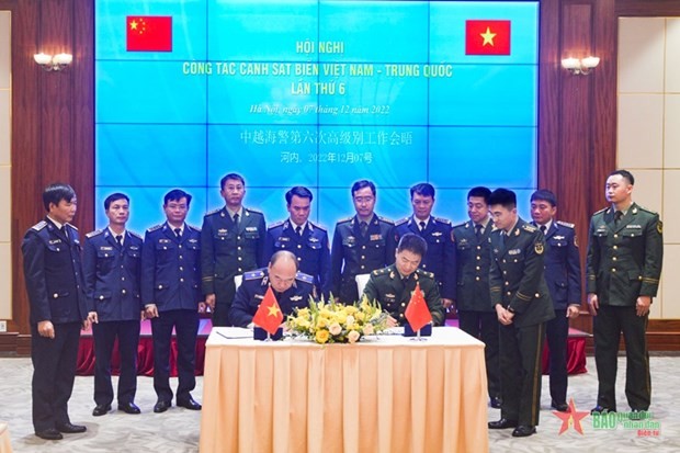 Vietnamese, Chinese coast guards hold talks on cooperation in maritime law enforcement
