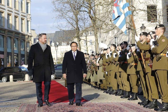 Welcome ceremony held for Prime Minister Pham Minh Chinh in Luxembourg