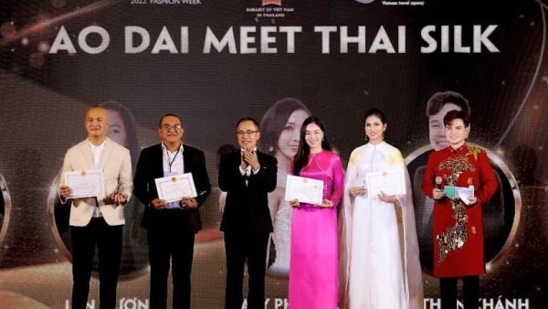 Vietnam-Thailand cultural and fashion exchange at 'Ao Dai Meet Thai Silk'