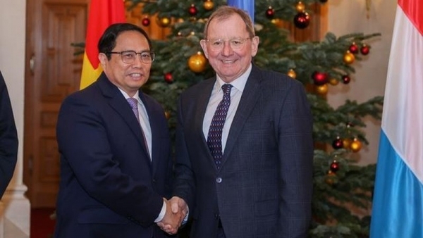 Prime Minister Pham Minh Chinh meets President of Chamber of Deputies of Luxembour