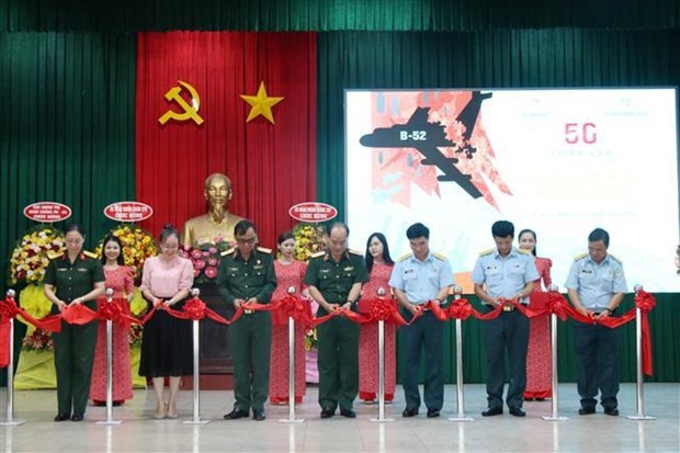 Exhibition Marks 50th Anniversary Of "Hanoi-Dien Bien Phu In The Air ...