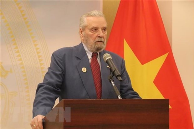 President of the association Botz Laszlo, who had joined the four-party commission, expressed his admiration for VPA soldiers for their enduring spirit during the struggle for national liberation. (Source: VNA)