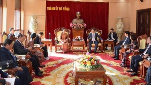Da Nang's Standing Vice Secretary receives Cambodian Senator Mean Som An
