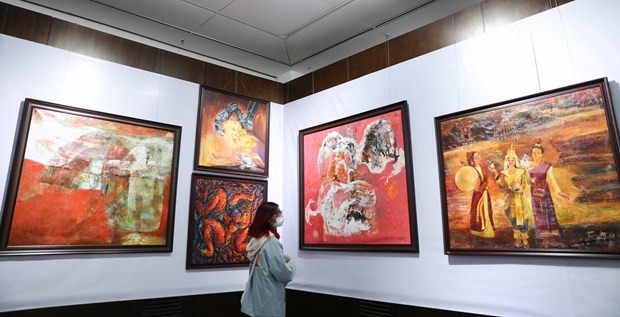 Paintings of Vietnamese, RoK artists on display at Hanoi Museum
