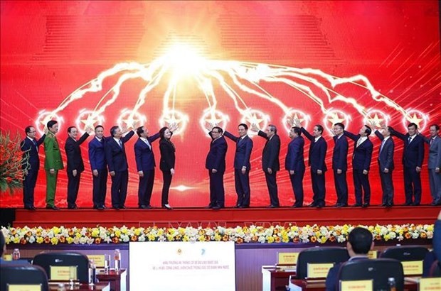 Prime Minister Pham Minh Chinh attends conference of Ministry of Home Affairs