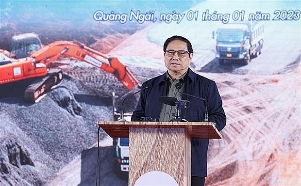PM orders to start work on north-south expressway’s 12 components