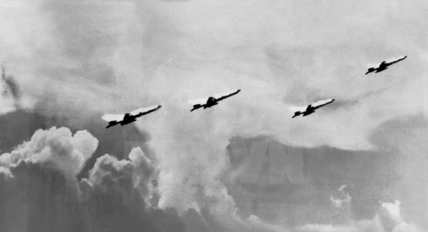 Jet fighters of Vietnam depart to attack the enemy during the brutal, ineffectual US bombing campaign in Hanoi, Hai Phong and its vicinity, the last US military raid during the war that lasted for 12 days from December 18-29, 1972. (Photo: VNA