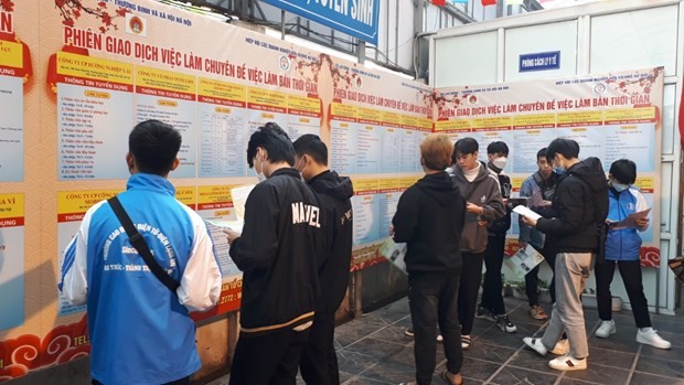 Nearly 2,000 part-time jobs offered at Hanoi’s job fair