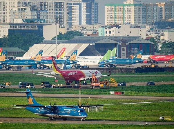 Vietnam marks first regular flight from Beijing after three-year suspension
